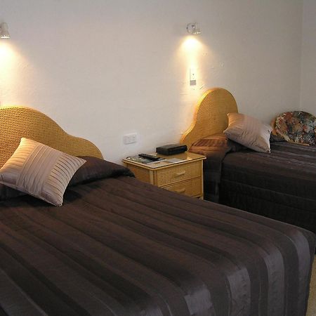 تايهيب Coachman Motel الغرفة الصورة
