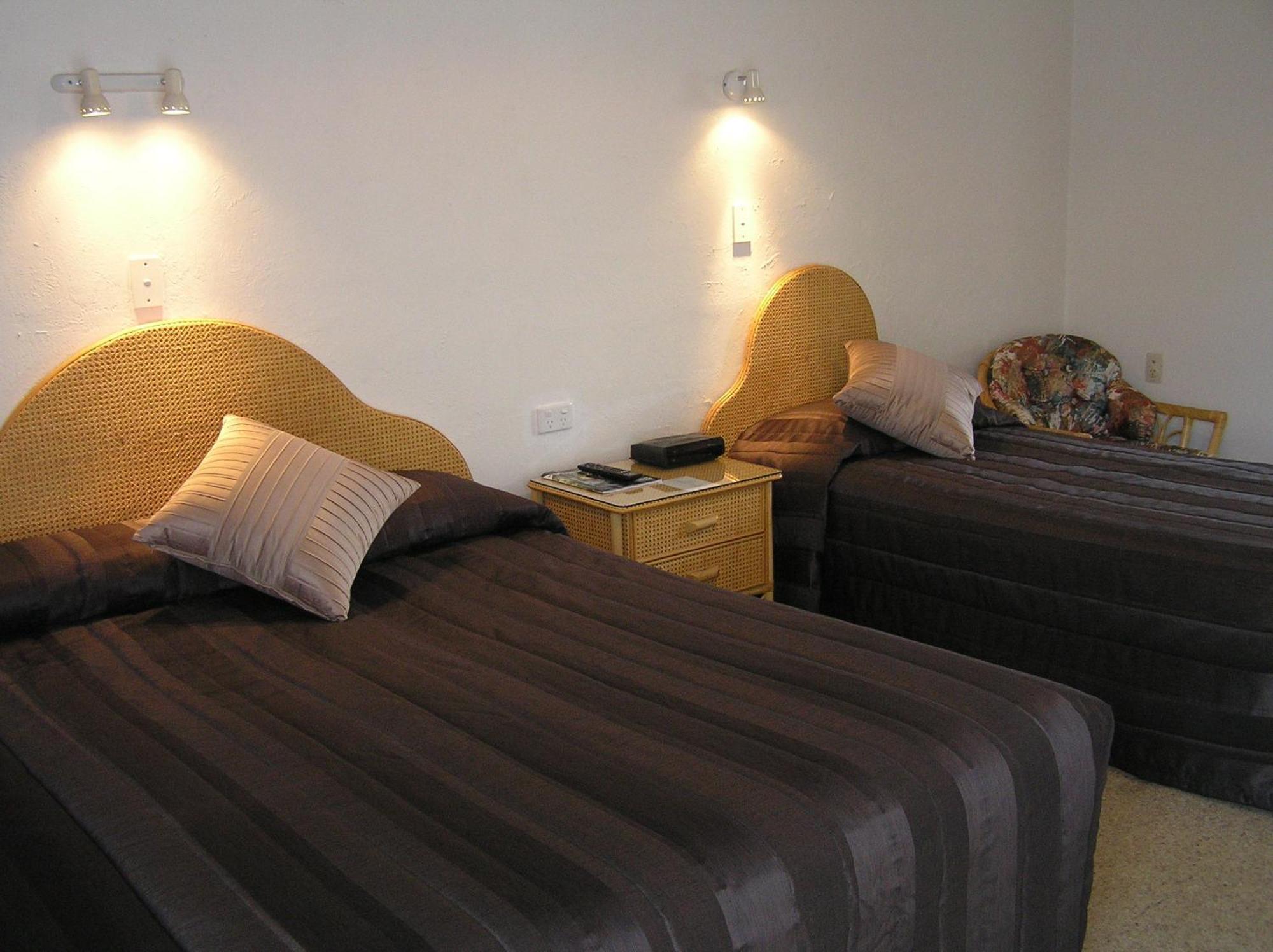 تايهيب Coachman Motel الغرفة الصورة