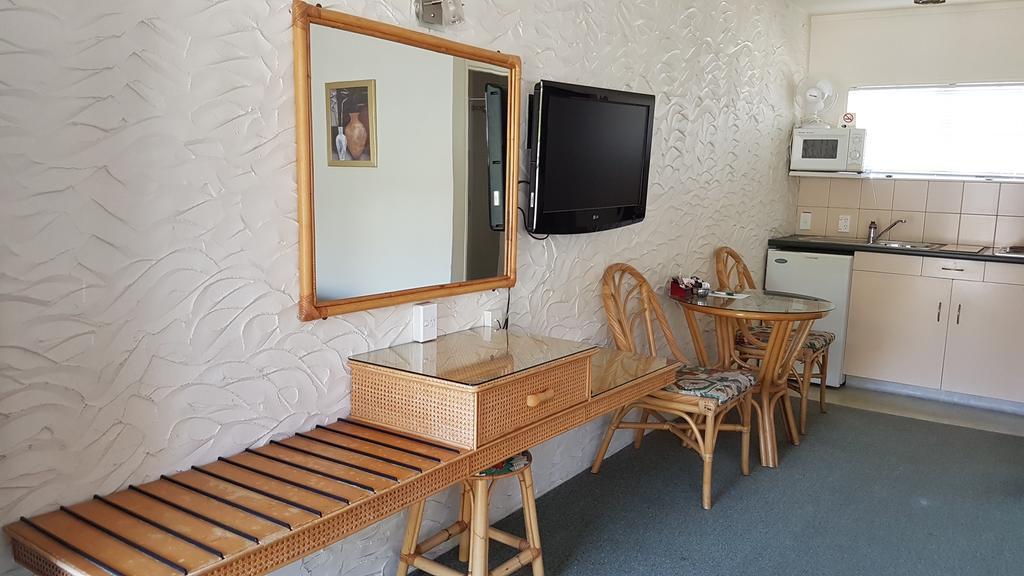 تايهيب Coachman Motel المظهر الخارجي الصورة